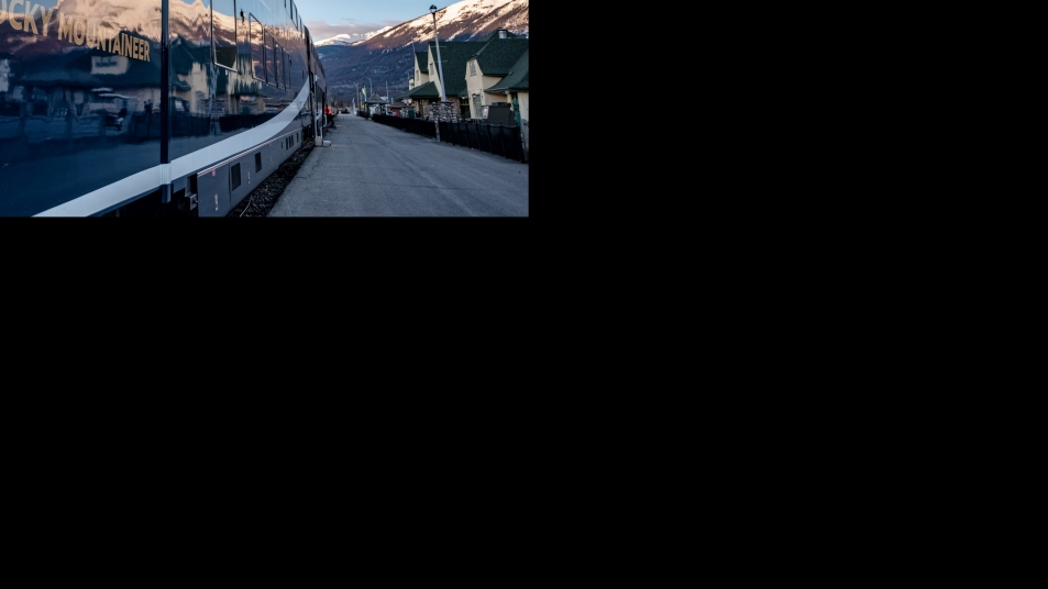 Rocky Mountaineer at the Jasper Train Station.