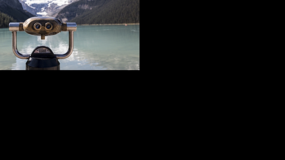 Lake Louise shore line