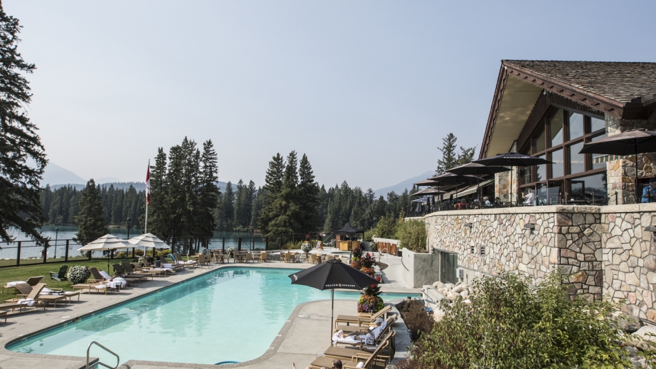 The Fairmont Jasper Park Lodge overlooks both pool and lake views.