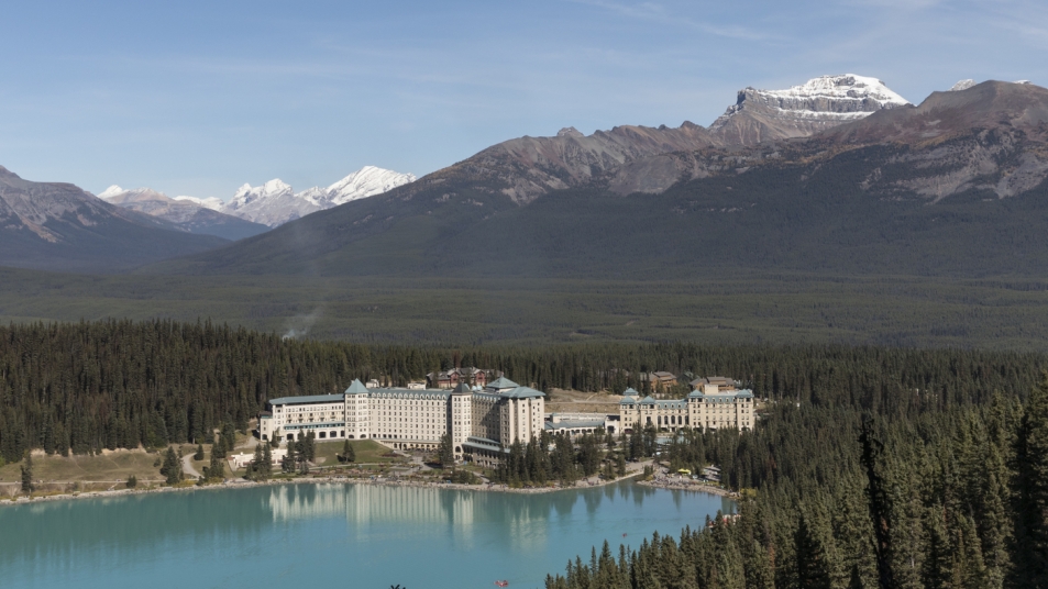 The Fairmont Chateau Lake Louise and its namesake, as seen from Fairview Lookout trail.