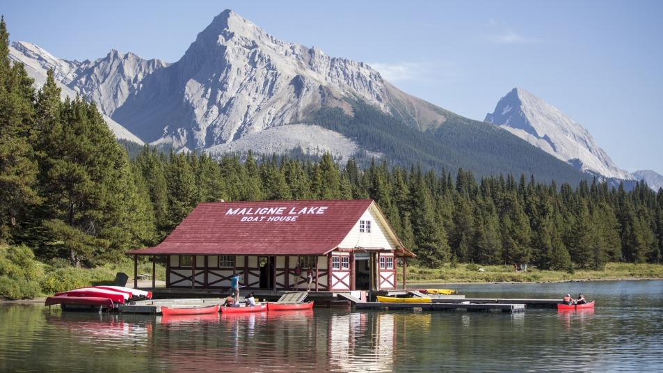 Maligne Lake Boat House