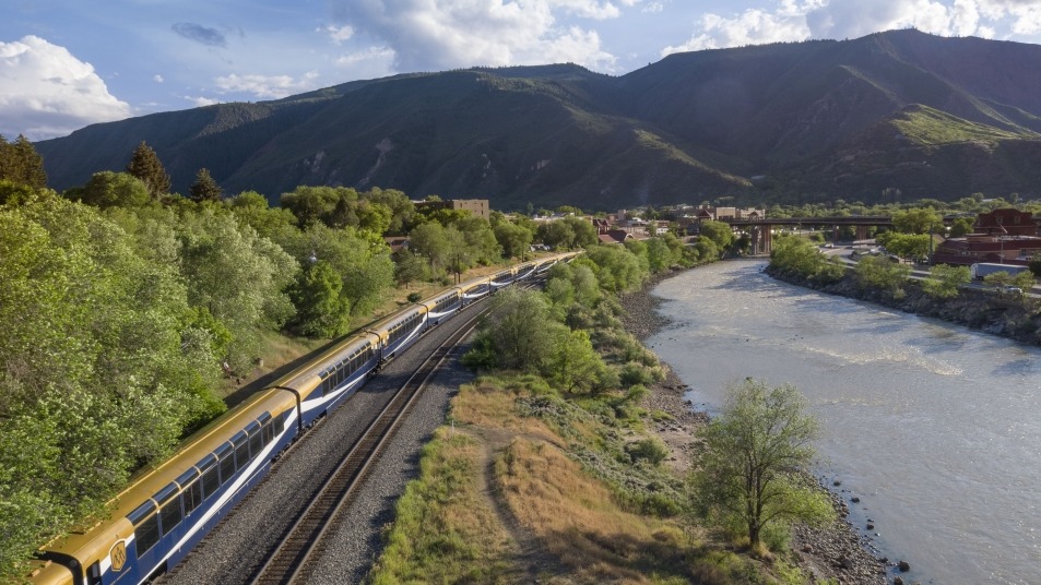 Rocky Mountaineer train in Glenwood Springs
