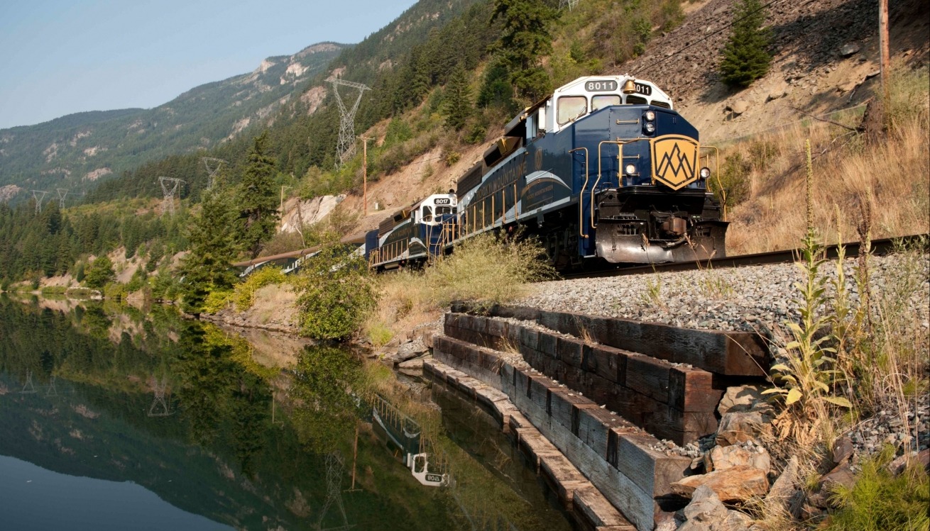 Train coming around the bend