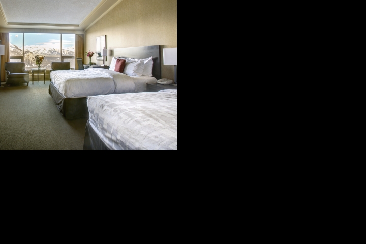 rimrock hotel room interior with mountain view